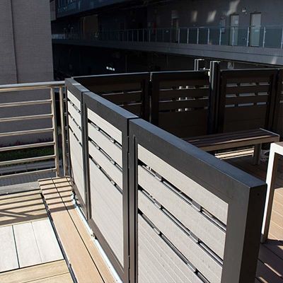 Un bon prix. Panneau de porte WPC ignifuge Panneau de porte WPC composite léger pour portes en ligne