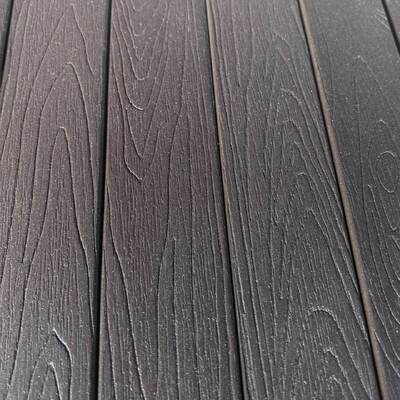 Un bon prix. Planche de bois en plastique dimensionnellement stable, sans déformation, avec perçage de sciage facile pour projet de meubles de bricolage en ligne