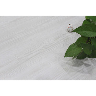 Un bon prix. BP texture SPC plancher en tuile panneau plancher en pierre polymère composite en ligne
