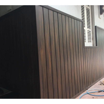Un bon prix. Panneau mural décoratif extérieur en WPC recyclé Différentes couleurs en ligne